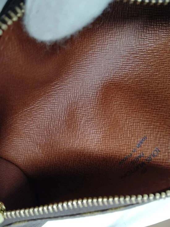 Authentic Louis Vuitton Papillon 30 Monogram Bag w/ Mini Pouch - Picture 14 of 16